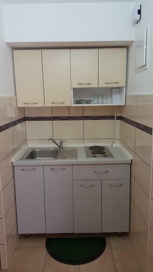 Apartmani Vesna Pinezići Eksteriør bilde