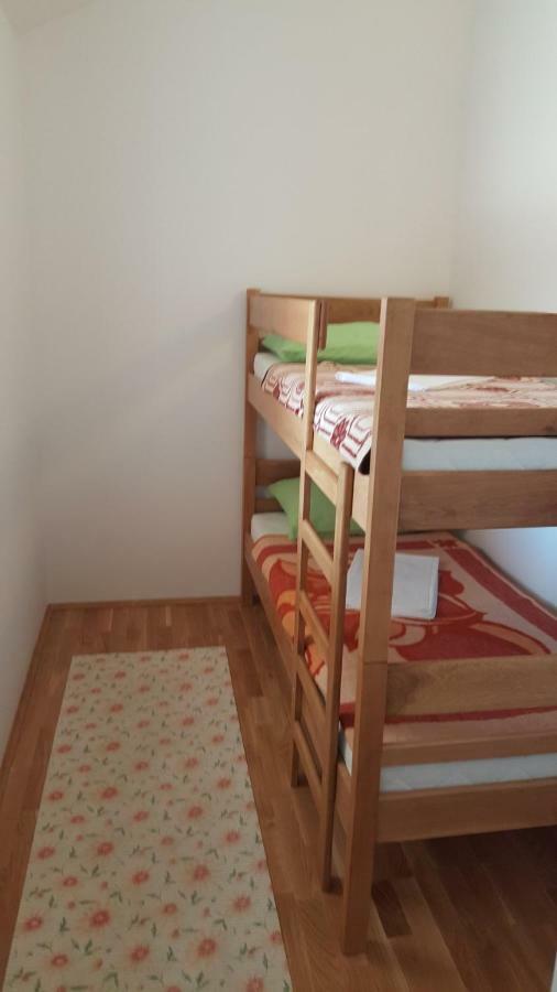 Apartmani Vesna Pinezići Eksteriør bilde